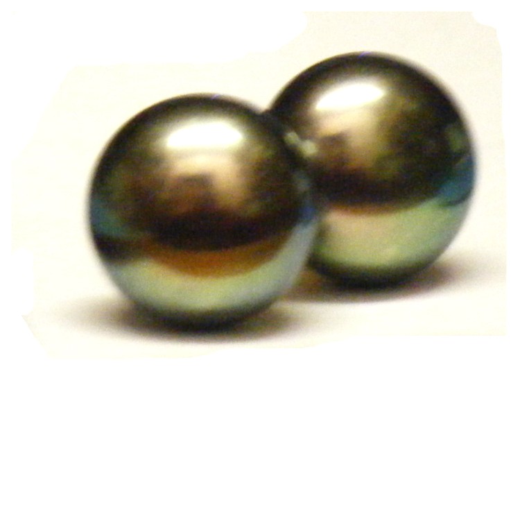 Brown/Green Black 10.5-11mm Stud Earrings